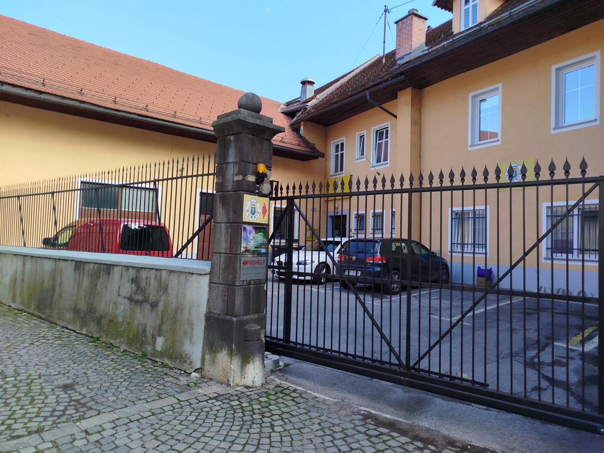 Apartma Mamut 1850 Kamnik Exteriör bild